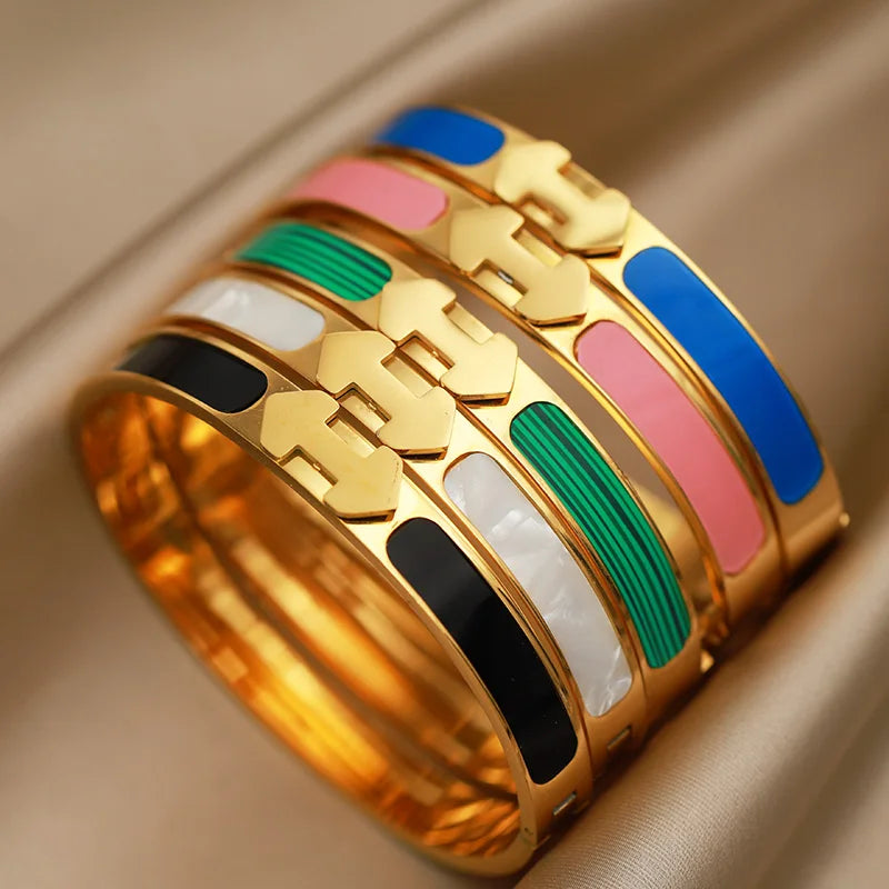 Bracelet Femme Triangle en Acier Inoxydable - Élégance et Style Durable 2