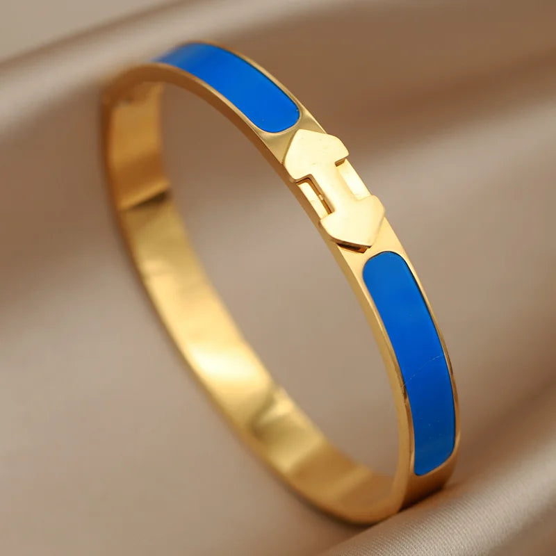 Bracelet Femme Triangle en Acier Inoxydable - Élégance et Style Durable 4