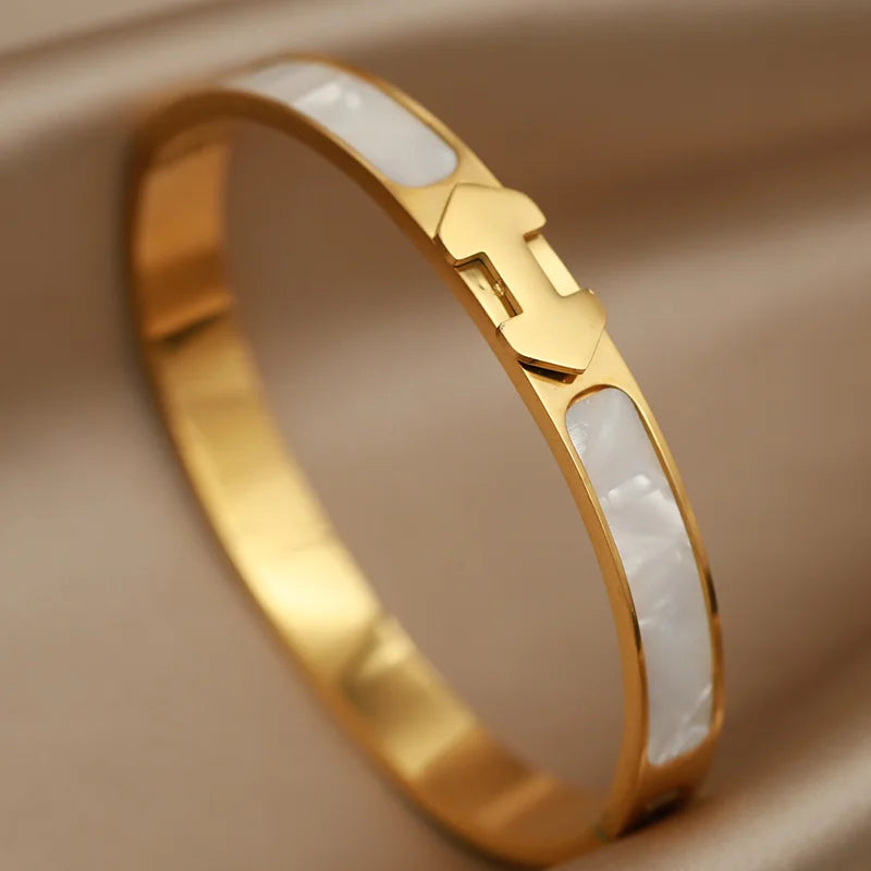 Bracelet Femme Triangle en Acier Inoxydable - Élégance et Style Durable 5