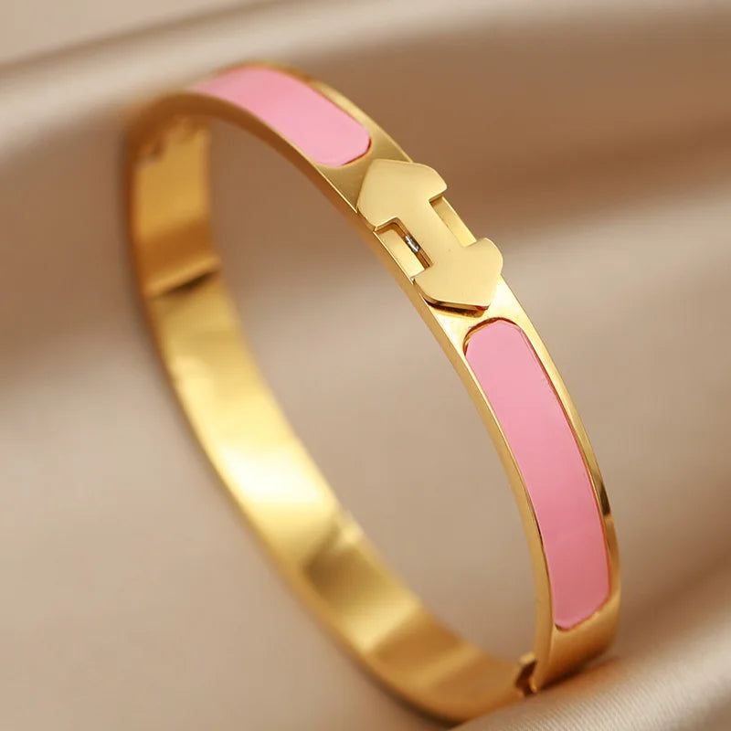 Bracelet Femme Triangle en Acier Inoxydable - Élégance et Style Durable 6