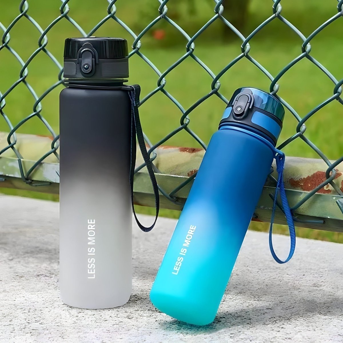 Gourde de Randonnée Légère 500 ml en Plastique Sans BPA, Résistante et Étanche, Format Compact pour Plein Air