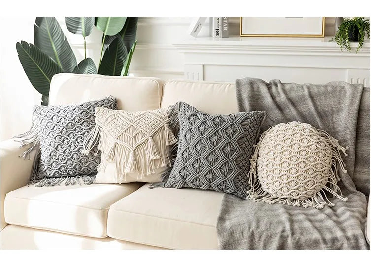 Handmade Macramé Cushion Cover 40x40 cm in Cotton - Elegant Bohemian Design for Indoor and Outdoor