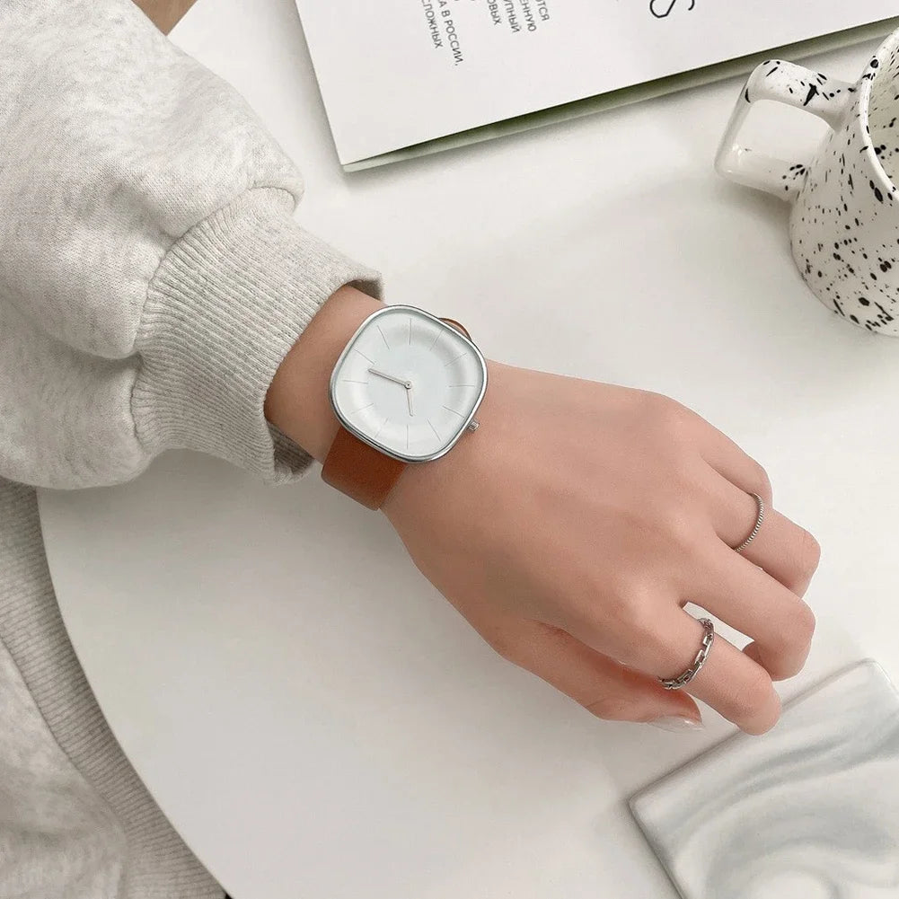 Montre Femme Élégante en Cuir - Design Unique et Confortable Quartz 5