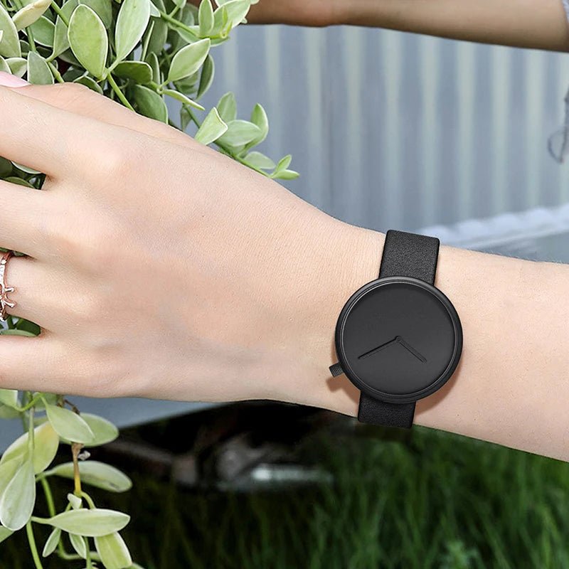 Montre Femme Minimaliste en Cuir - Élégante et Précise, Disque Petit, Style Raffiné 2