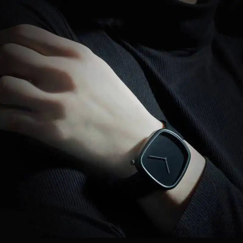 Montre Homme Minimaliste Ultra Fine en Cuir Noir - Élégance Intemporelle 4