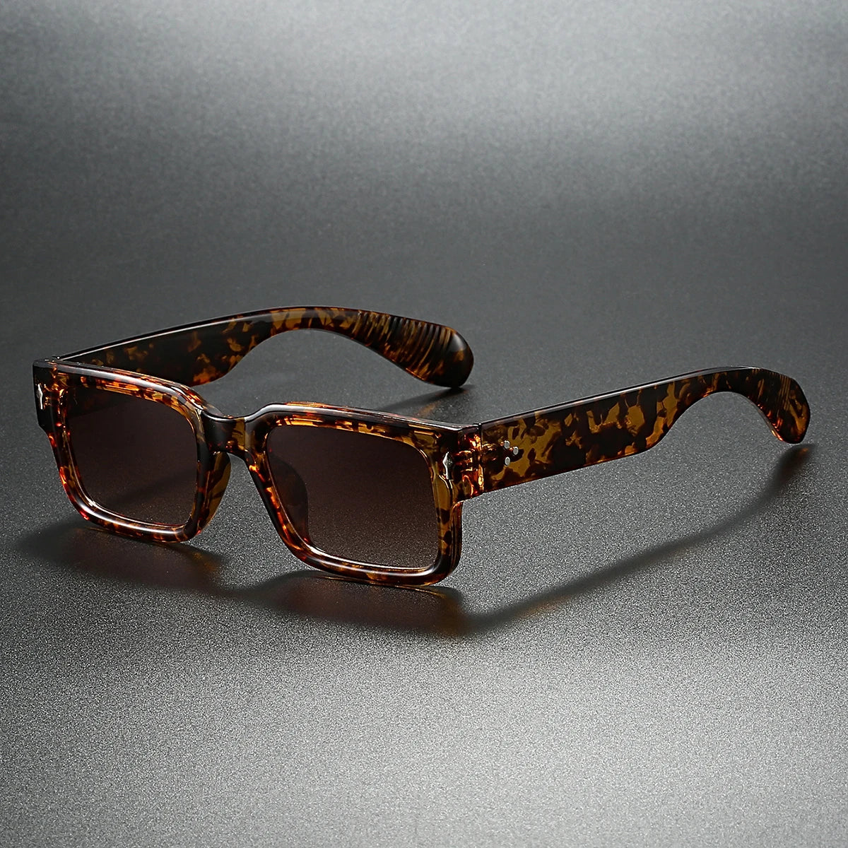 Lunettes de Soleil Carrées Ergonomiques avec Bras en Écaille de Tortue et Verres UV400 – Style Rétro Moderne pour Homme et Femme 1