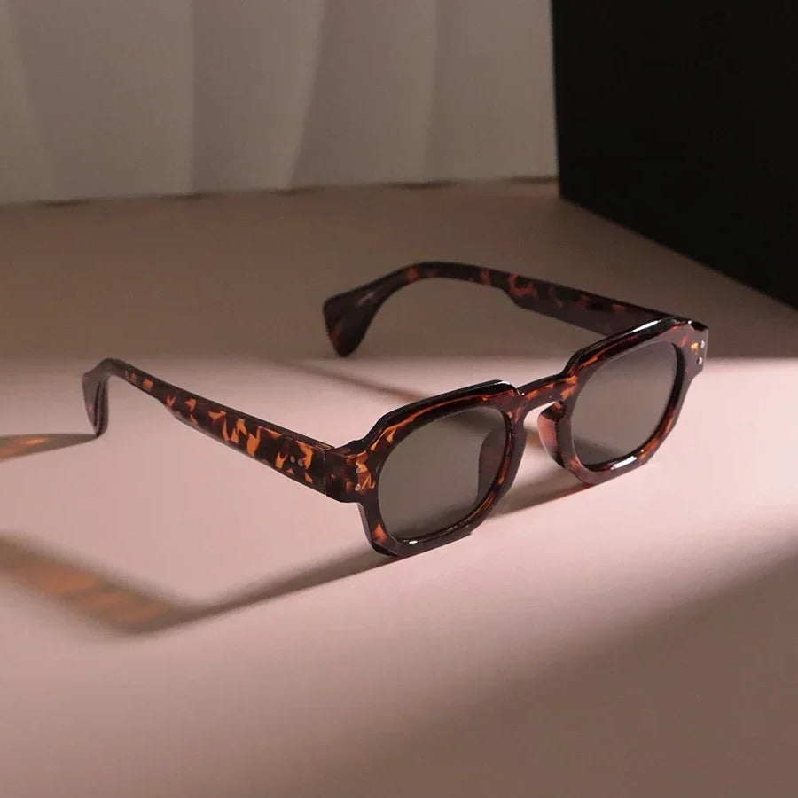 Lunettes de soleil carrées vintage – Légères et stylées