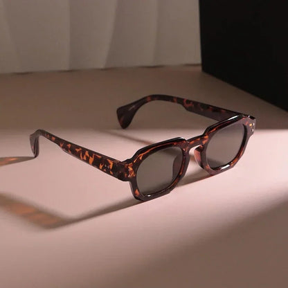 Lunettes de soleil carrées vintage – Légères et stylées