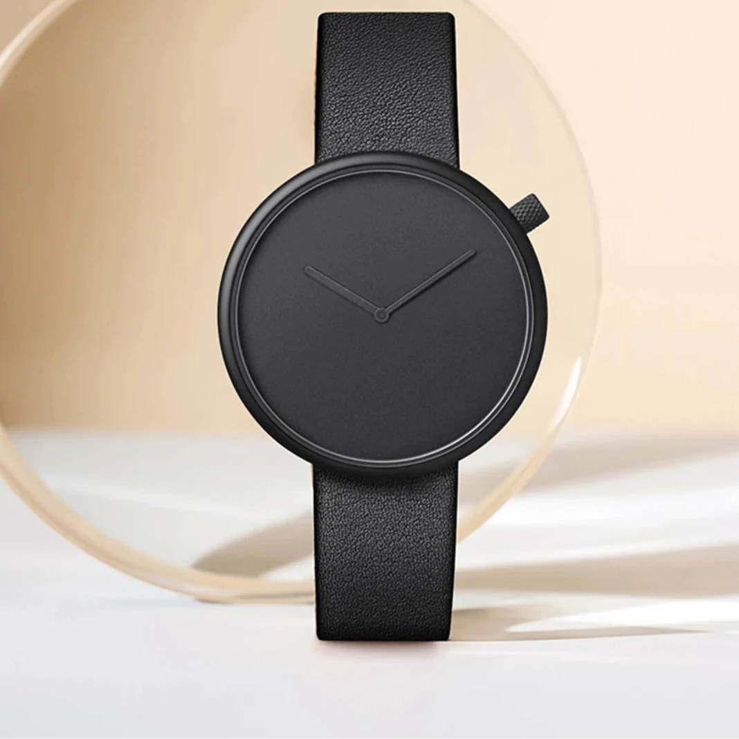Montre Femme Minimaliste en Cuir - Élégante et Précise, Disque Petit, Style Raffiné 0