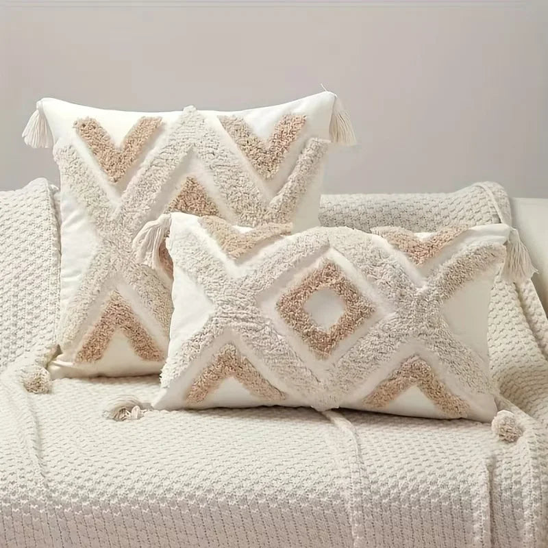 Taie d'oreiller géométrique en peluche avec pompons – Style bohème nordique pour coussins 45×45 cm , 30x50 cm , 40x40 cm